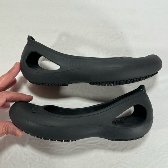 Crocs Kadee Black Slip-On Ballet Flats Women's Size 6 - Picture 7 of 10
